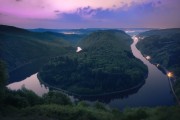 世界登山青年导师生态教育示范片首映礼举行，世界登山协会